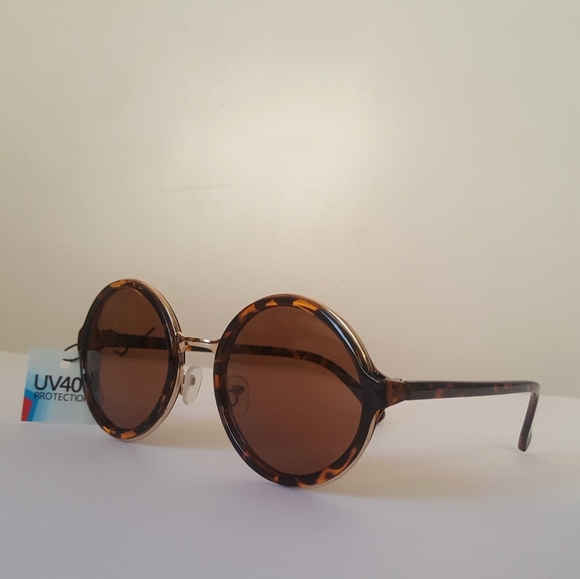 Fashion Sunglasses - Brown Tint - Picture 4 of 7